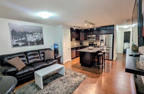 McKenzie Towne House | STAMPEDE RETREAT 2 BEDROOM BUNGALOW WITH GARAGE