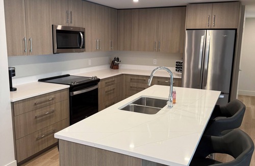 Central Okanagan House | Stay and Explore in a new modern 1 bedroom 1 bath.