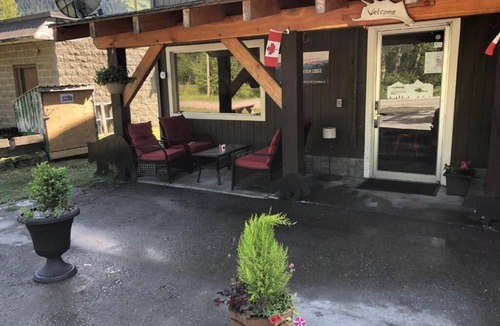Stewart Cabin | Stewart Mountain Lodge