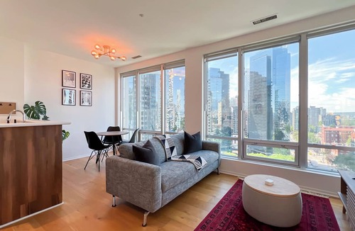 Downtown Vancouver Condo | Stunning 1-Bedroom Condo in the Heart of Vancouver