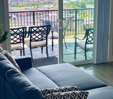 Colwood Apartment | Stunning Ocean View Modern 1 BDR Private Entry Suite