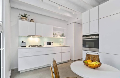 Chinatown Apartment | Stylish 1 Bed 1Bath condo