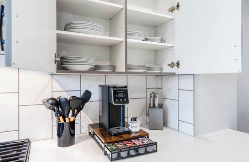 Southwest Calgary House | Stylish 3BR Home With A/C | Fast Wifi | Garage Parking | Sleeps 10