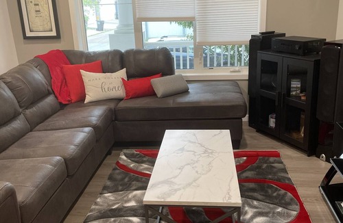 Southeast Edmonton House | summer side lake back yard BBQ pet friendly.