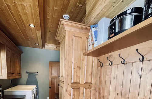 Sun Peaks Ski Chalet | Sun Peaks Ski In Ski Out Luxury Chalet