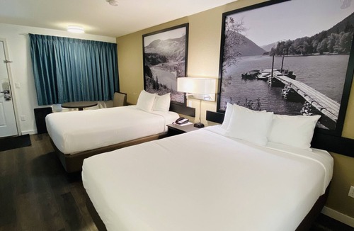 100 Mile House Hotel | Super 8 by Wyndham 100 Mile House