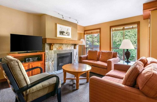 Upper Village Resort | t Luxurious 2 bedroom family aptt. in a ski resort Whistler BC - upper village