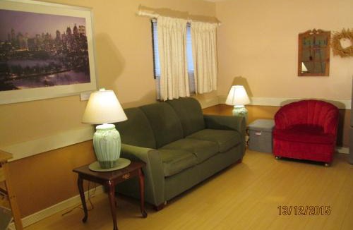 Vernon Hotel | Tel-A-Friend Motel