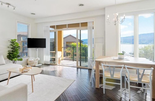 Westbank Apartment | The Beach House at Barona Beach 4301