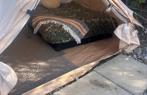 Golden RV Rental | The Bohimian-5 minutes from Skybridge