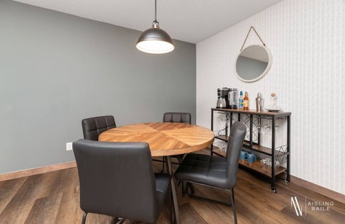Radium Hot Springs Apartment | The Grand Peak | Pool | Hot Tub | Fireplace | Gym