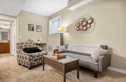 Southeast Calgary House | The Grande 1BD 1BA - Full Kitchen Guest Suite