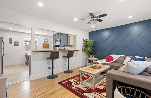 Northwest Calgary House | The Owl House 2 Suites Pet Friendly Fenced Yard Near UofC & Hospitals