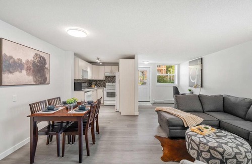 Bridgeland Apartment | The Weekender Cozy Bridgeland Retreat Sleeps 2