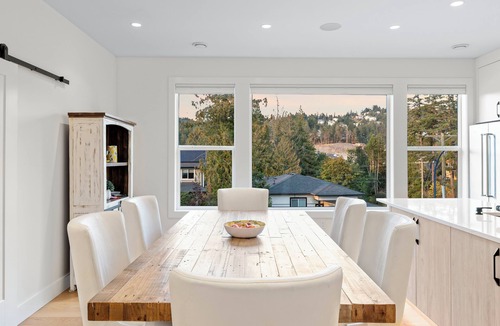 Langford House | This Modern Coastal Family Home is the Perfect Retreat while in Victoria.