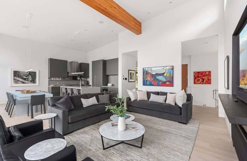 Whistler Creekside House | Timber Haven - Luxury Ski in Ski out - Kadenwood