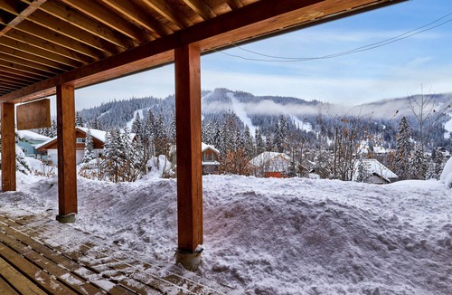Sun Peaks Apartment | Timberwolf Lodge Suite