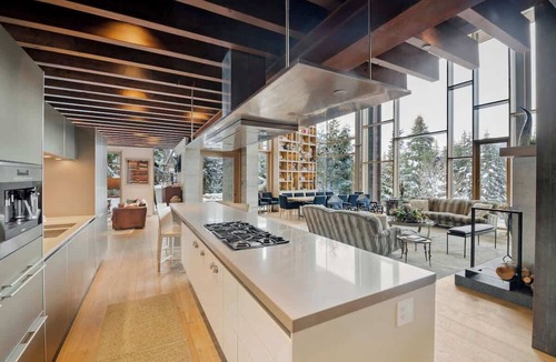Whistler Creekside House | Two Cedars | Ski in-Ski out | Kadenwood Estate