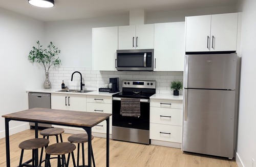 Central Okanagan House | Upscale 1BR Suite in New Build | Nature Escape
