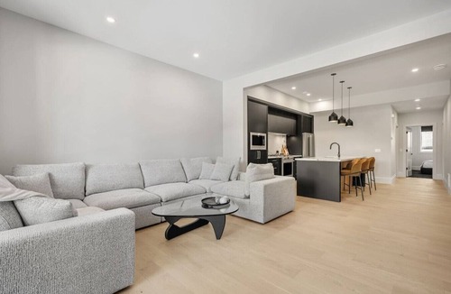 Killarney House | Urban Oasis | Lux 2 Bed | Garage | Min to DT