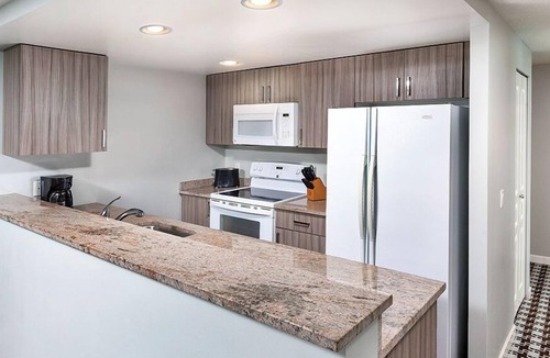 Inner Harbour Resort | Victoria Resort 2bdr Twin