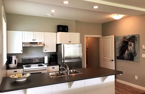 Osoyoos House | View - Beautiful home - 2 kitchens #198