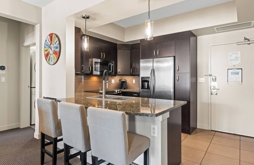 Vernon Condo | Welcome to Lakeside Lookout – your easy, lakeside, Okanagan getaway.