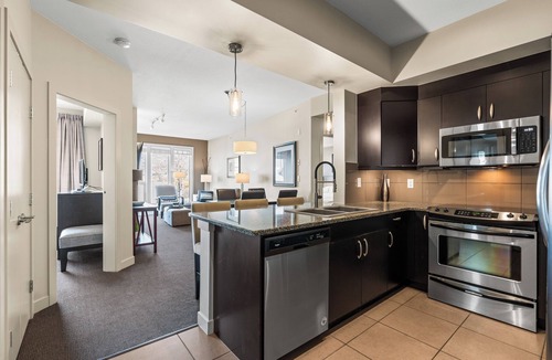 Vernon Condo | Welcome to Lakeside Lookout – your easy, lakeside, Okanagan getaway.