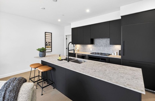 Central Okanagan Condo | Welcome to Zara at Lakestone! A premier lakeside community for a peaceful escape with pickleball courts, a gym, and a sauna. Modern 1BR condo with lake & mountain views, private patio seating.