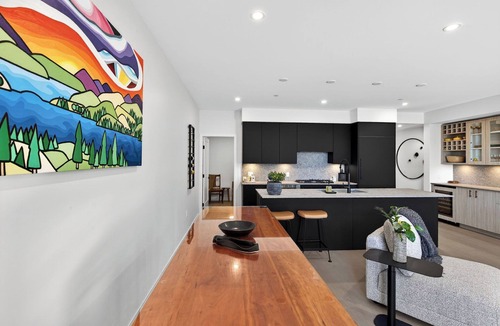 Central Okanagan Condo | Welcome to Zara at Lakestone! A premier lakeside community for a peaceful escape with pickleball courts, a gym, and a sauna. Modern 1BR condo with lake & mountain views, private patio seating.