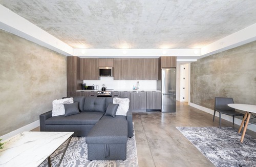West Vancouver House | West Van Luxury Retreat 2BR 2BA Oceanview