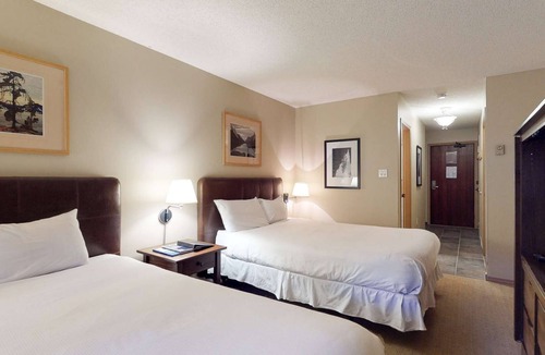 Blackcomb Hotel | Whistler - Glacier Lodge 232