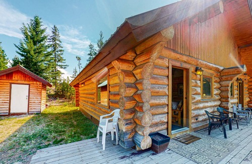 Lac Le Jeune Cabin | Wilderness resort cabin with deck, full kitchen, complimentary internet