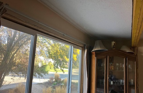 East Hill House | Winter rental with backyard