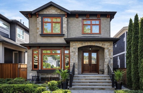 Kerrisdale Apartment | World cup ready | Free parking + steps to transit | 15 min to YVR, UBC, downtown
