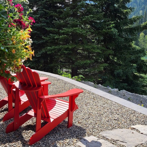One Bedroom Suite Overlooking The Golf Course, With Beautiful Mountain Views