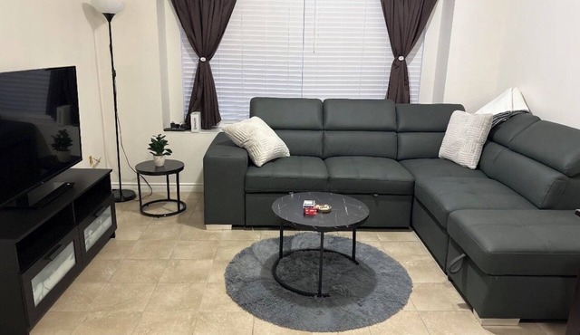 1 BDR Suite In Vancouver BC