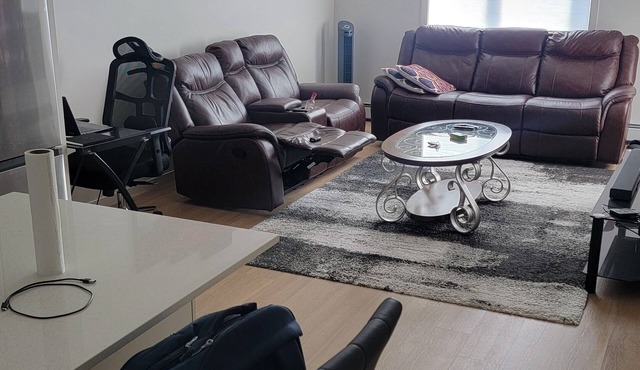 1-bedroom apartment SW in marvelous Calgary with fitness room, WiFi