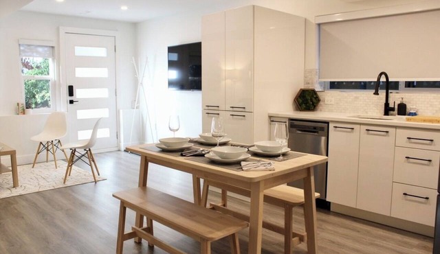 2 BDR Stylish Comfort Parkside