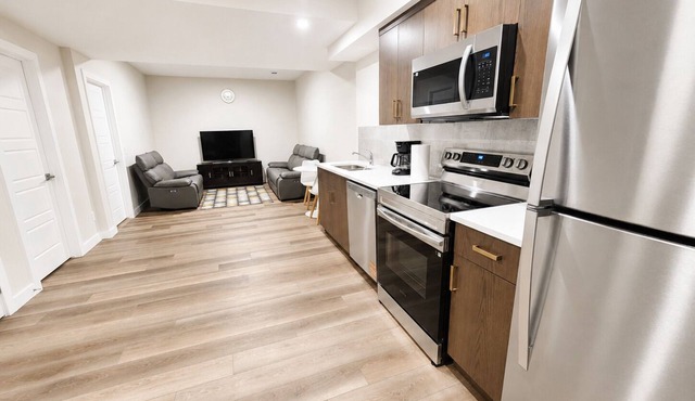 2-bedroom basement apartment with self check-in in welcoming YYC neighborhood