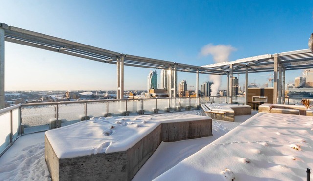 2 Bedroom Downtown Executive Suite with Endless River View | Rooftop Patio