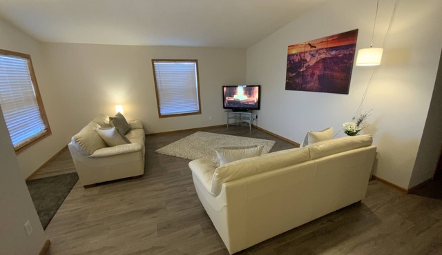 22 Cherry Lane SE Suite C 2 Bedroom 1 Bath Sleeps 10, Main Floor, Three Hills in Three Hills