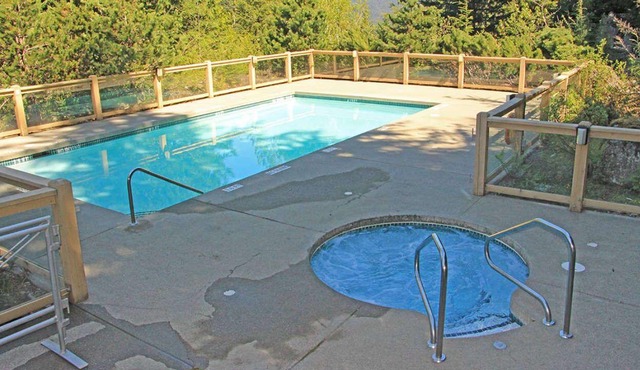 3 Bedr. Ski-in/Ski-out, Spacious & Quiet property nestled in forested location.