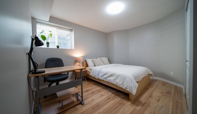 3 Bedroom 2 Baths & Parking Great Vancouver