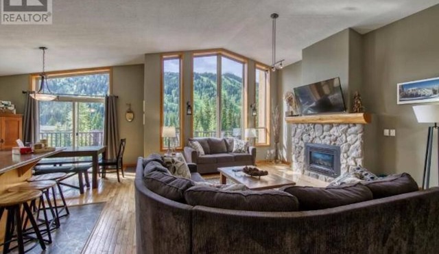 3BR/2BA Ski Chalet: Ski In/Hot Tub/Amazing Views!