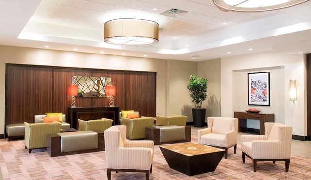 4 Plush Rooms w/Airport Shuttle – Near Local Attractions & Indoor Pool Access in Grand Rapids
