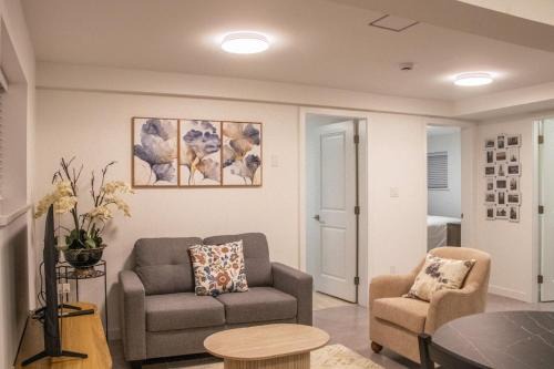 4615 Inverness Street Vancouver, King And Queen sizes 2 Bedrooms Suite with Private Entry