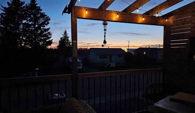 4Bdrm 2.5Bath Rocky Mountain Retreat- homebase for all your mountain adventures! in Rocky Mountain House