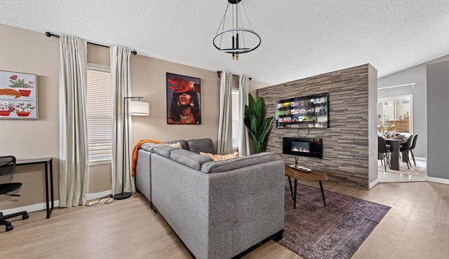 5BR Wild Rose* Meadows | AC | Garage | Sleeps 12