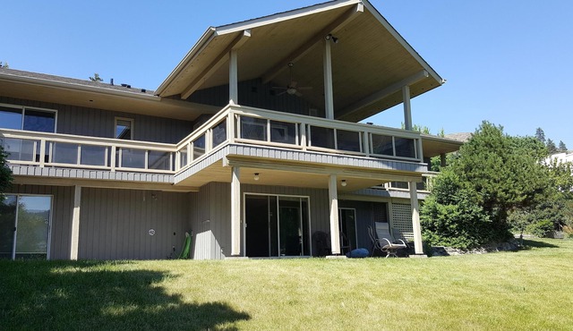 90 Days Long-Term Rental Only - Lakefront Property